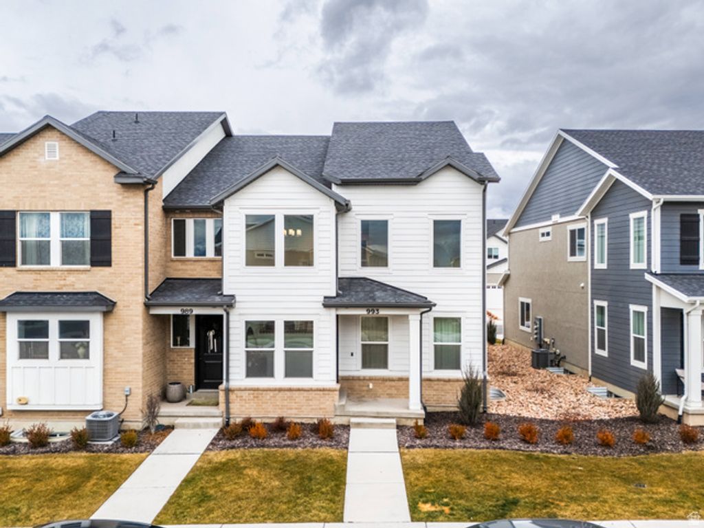 993 N WAYNE DR, Saratoga Springs, UT 84045