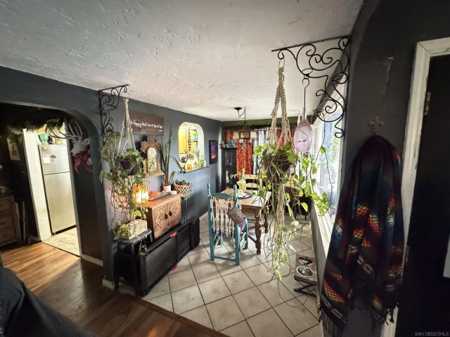 8468 Golden Ridge Rd, Lakeside, CA 92040