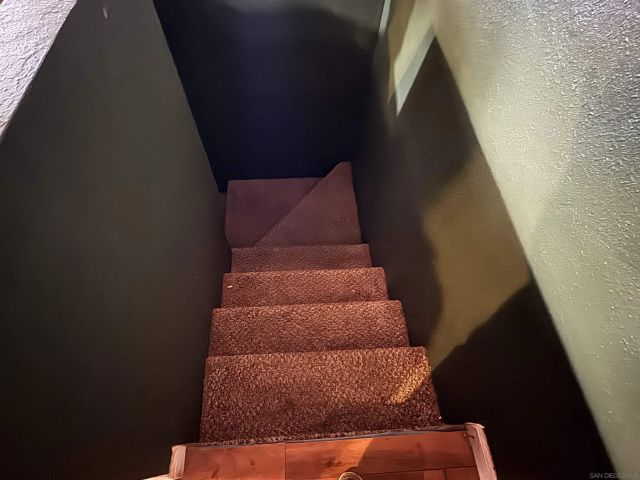 8468 Golden Ridge Rd, Lakeside, CA 92040