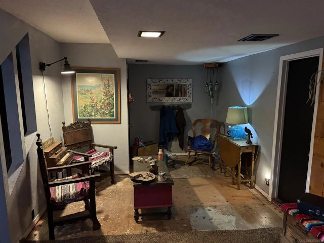 8468 Golden Ridge Rd, Lakeside, CA 92040