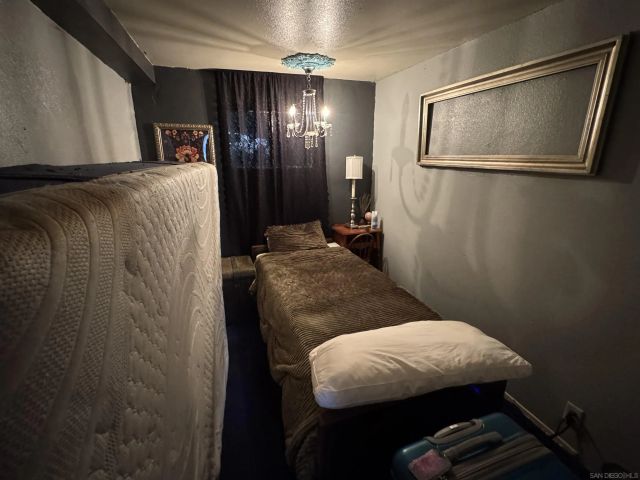 8468 Golden Ridge Rd, Lakeside, CA 92040