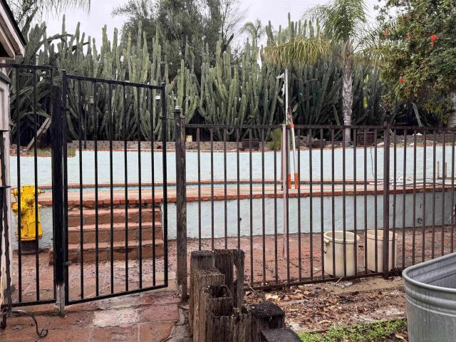 8468 Golden Ridge Rd, Lakeside, CA 92040