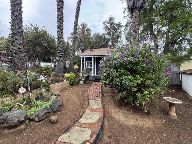 8468 Golden Ridge Rd, Lakeside, CA 92040