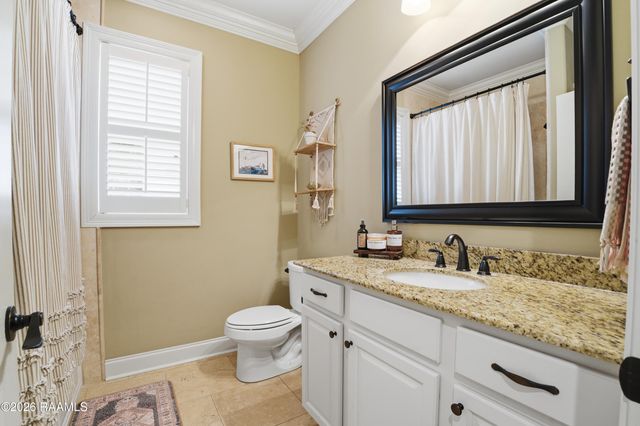 123 Autumnbrook Drive, Broussard, LA 70518