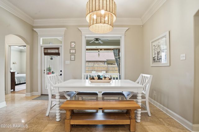 123 Autumnbrook Drive, Broussard, LA 70518