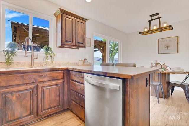 703 Kelli Lane, Filer, ID 83328