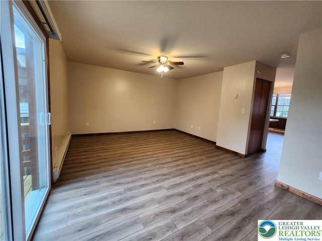 614 East Main Street, Bath Boro, PA 18014