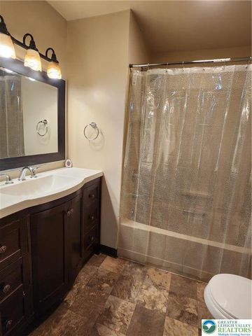 614 East Main Street, Bath Boro, PA 18014