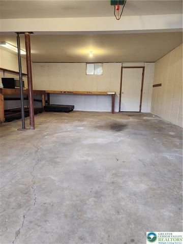 614 East Main Street, Bath Boro, PA 18014