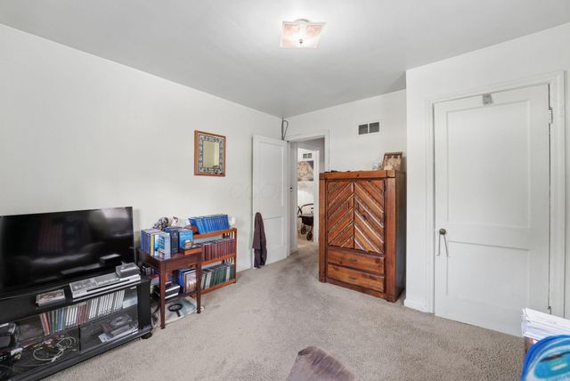 2716 Fairwood Avenue, Columbus, OH 43207