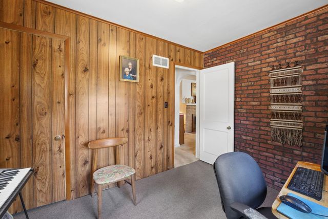 2716 Fairwood Avenue, Columbus, OH 43207