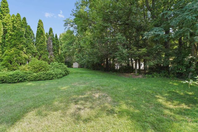 2716 Fairwood Avenue, Columbus, OH 43207