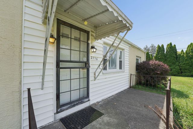 2716 Fairwood Avenue, Columbus, OH 43207