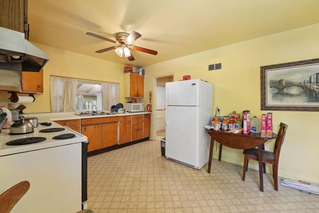 2716 Fairwood Avenue, Columbus, OH 43207