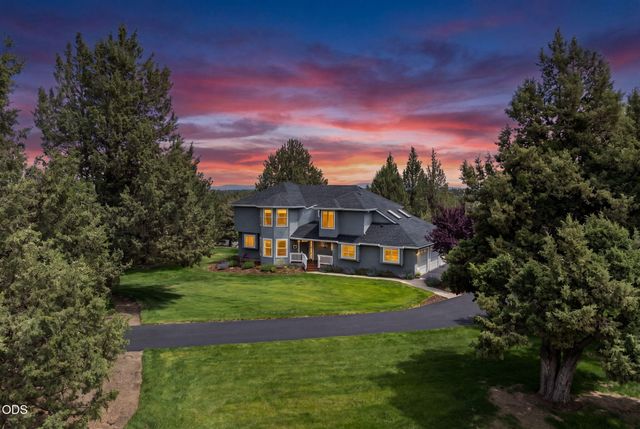 22055 White Peaks Drive, Bend, OR 97702