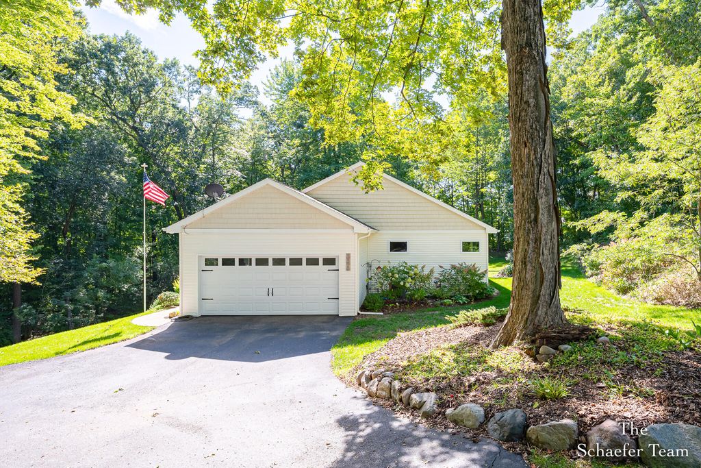 10920 Foreman Street Se, Lowell Twp, MI 49331