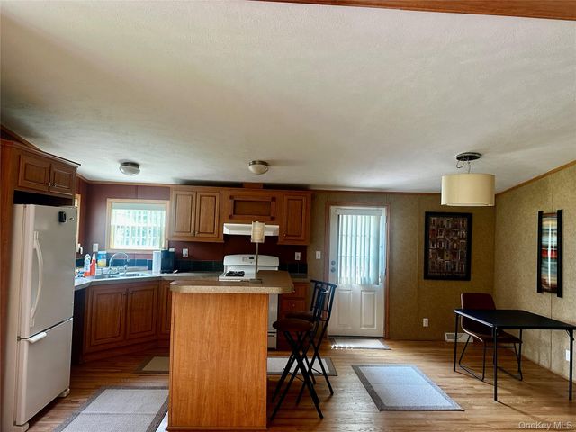 106 DEERHAVEN Lane, Gardiner, NY 12525