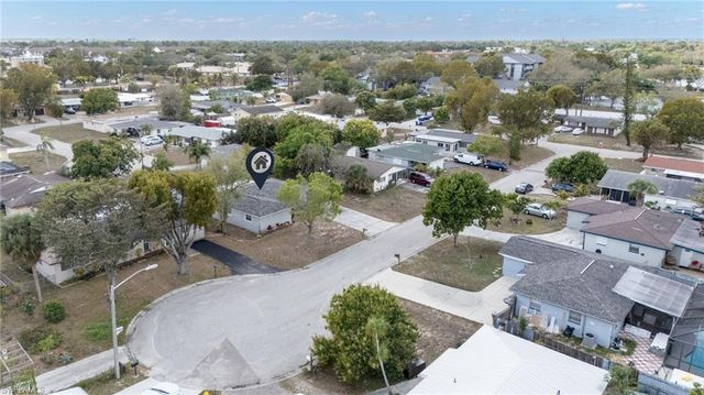 1652 Jamestown CT, Fort Myers, FL 33907