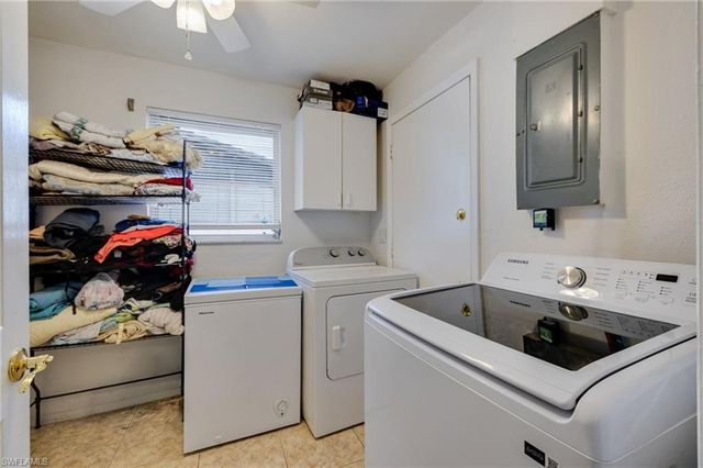 1652 Jamestown CT, Fort Myers, FL 33907