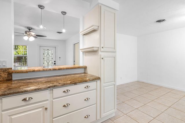 2100 NE 4th Avenue, Boca Raton, FL 33431