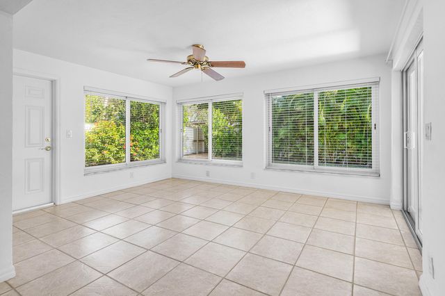 2100 NE 4th Avenue, Boca Raton, FL 33431