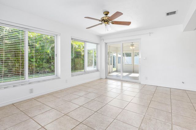 2100 NE 4th Avenue, Boca Raton, FL 33431