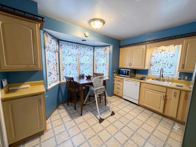6615 N 42nd STREET, Milwaukee, WI 53209