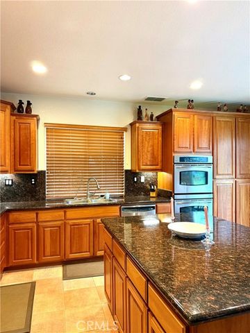 9200 Hunters creek Way, Chowchilla, CA 93610