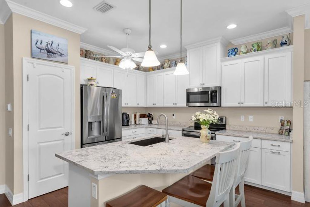 Image 14 of property listing at 1503 CALLE GRAND STREET, Bradenton, FL 34209