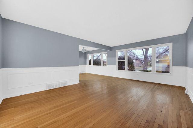 16906 Dobson Court, South Holland, IL 60473