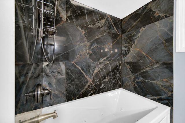 16906 Dobson Court, South Holland, IL 60473