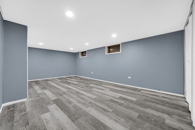 16906 Dobson Court, South Holland, IL 60473