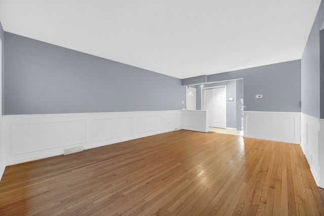 16906 Dobson Court, South Holland, IL 60473