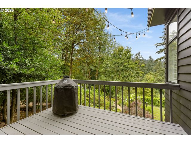 1941 Sw MONTGOMERY Pl, Portland, OR 97201