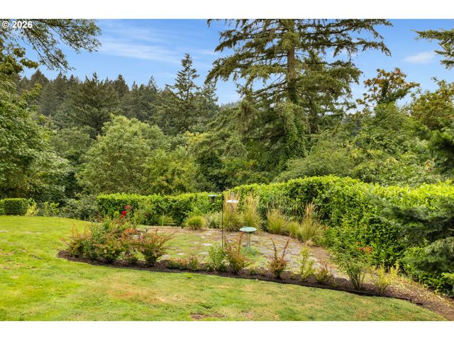 1941 Sw MONTGOMERY Pl, Portland, OR 97201