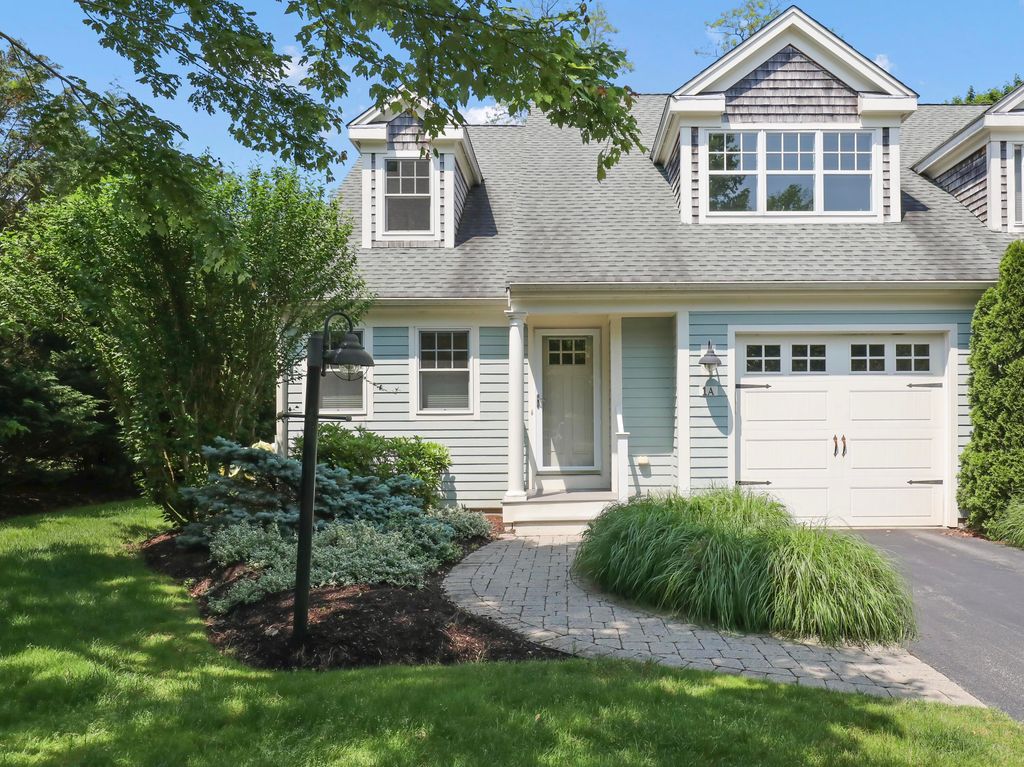 21 Pine Street 1AU, North Falmouth, MA 02556