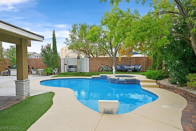 513 Beaconwood Street, Henderson, NV 89052