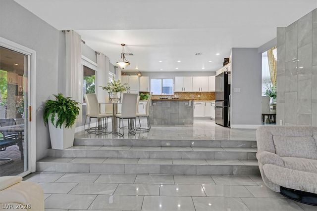 513 Beaconwood Street, Henderson, NV 89052