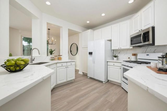 106 Camerota Way, Redwood City, CA 94065