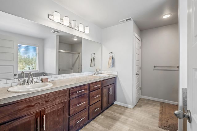 16500 Pine Creek Drive, La Pine, OR 97739