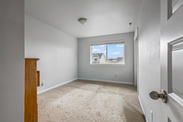 16500 Pine Creek Drive, La Pine, OR 97739