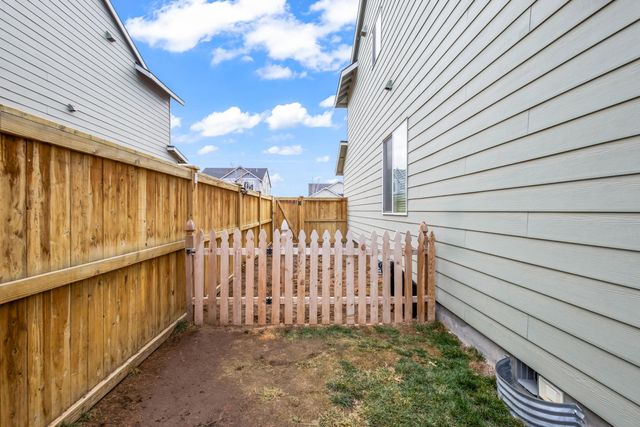 16500 Pine Creek Drive, La Pine, OR 97739