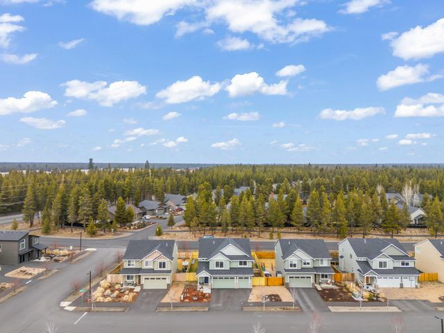 16500 Pine Creek Drive, La Pine, OR 97739