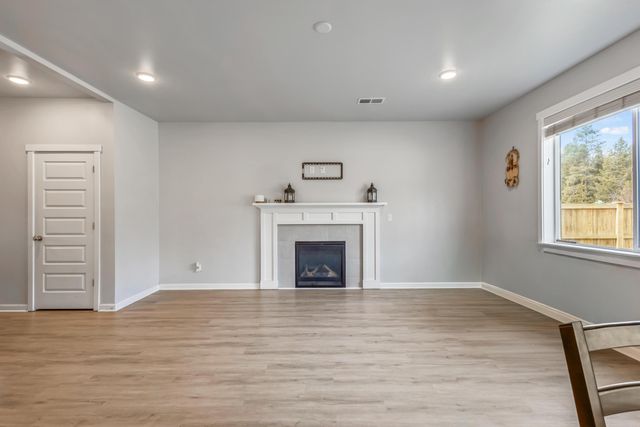 16500 Pine Creek Drive, La Pine, OR 97739