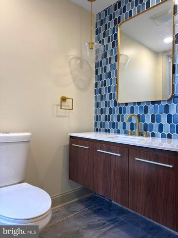 1819 E SERGEANT ST, Philadelphia, PA 19125