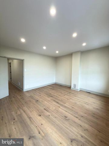 1819 E SERGEANT ST, Philadelphia, PA 19125