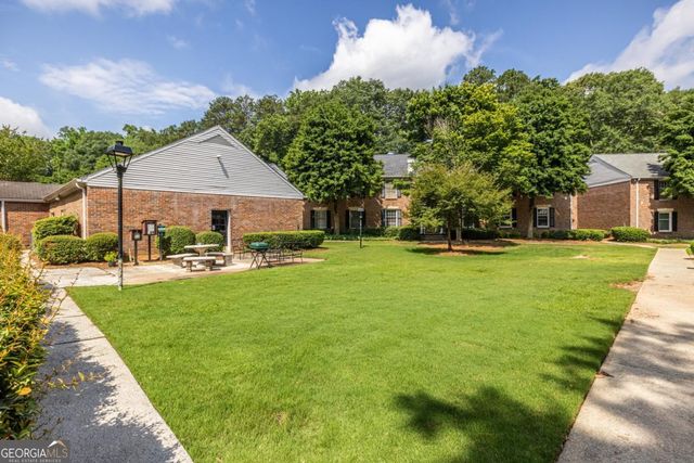 6700 Roswell Road 1C, Sandy Springs, GA 30328