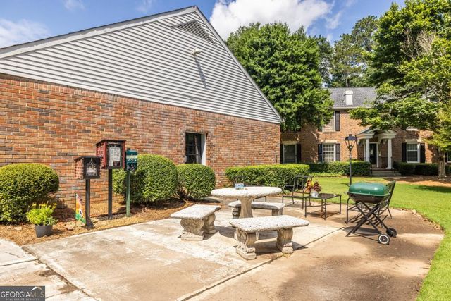 6700 Roswell Road 1C, Sandy Springs, GA 30328