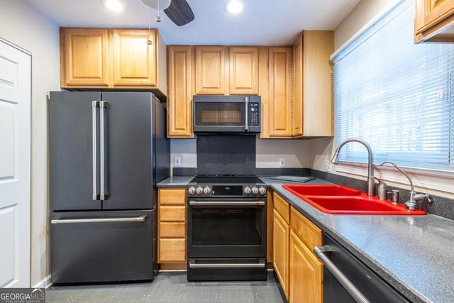 6700 Roswell Road 1C, Sandy Springs, GA 30328