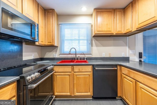 6700 Roswell Road 1C, Sandy Springs, GA 30328